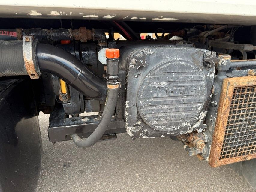 Vacuum truck Scania P380 LB 6x24 Hvidtved Larsen FlexLine 310: picture 24 Vacuum truck Scania P380 LB 6x24 Hvidtved Larsen FlexLine 310: picture 24