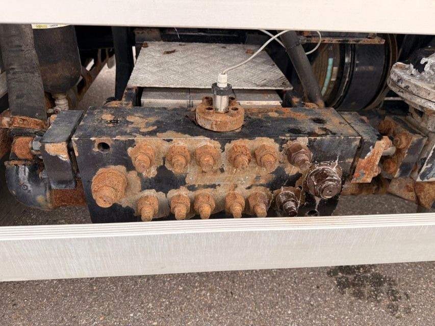 Vacuum truck Scania P380 LB 6x24 Hvidtved Larsen FlexLine 310: picture 23 Vacuum truck Scania P380 LB 6x24 Hvidtved Larsen FlexLine 310: picture 23