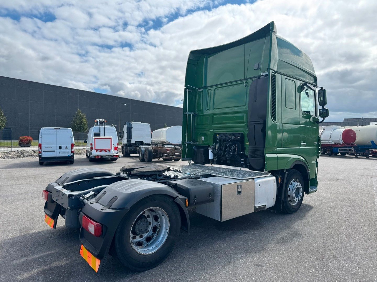 DAF XF 450 4x2 SSC Euro 6 - Tractor unit: picture 3 DAF XF 450 4x2 SSC Euro 6 - Tractor unit: picture 3
