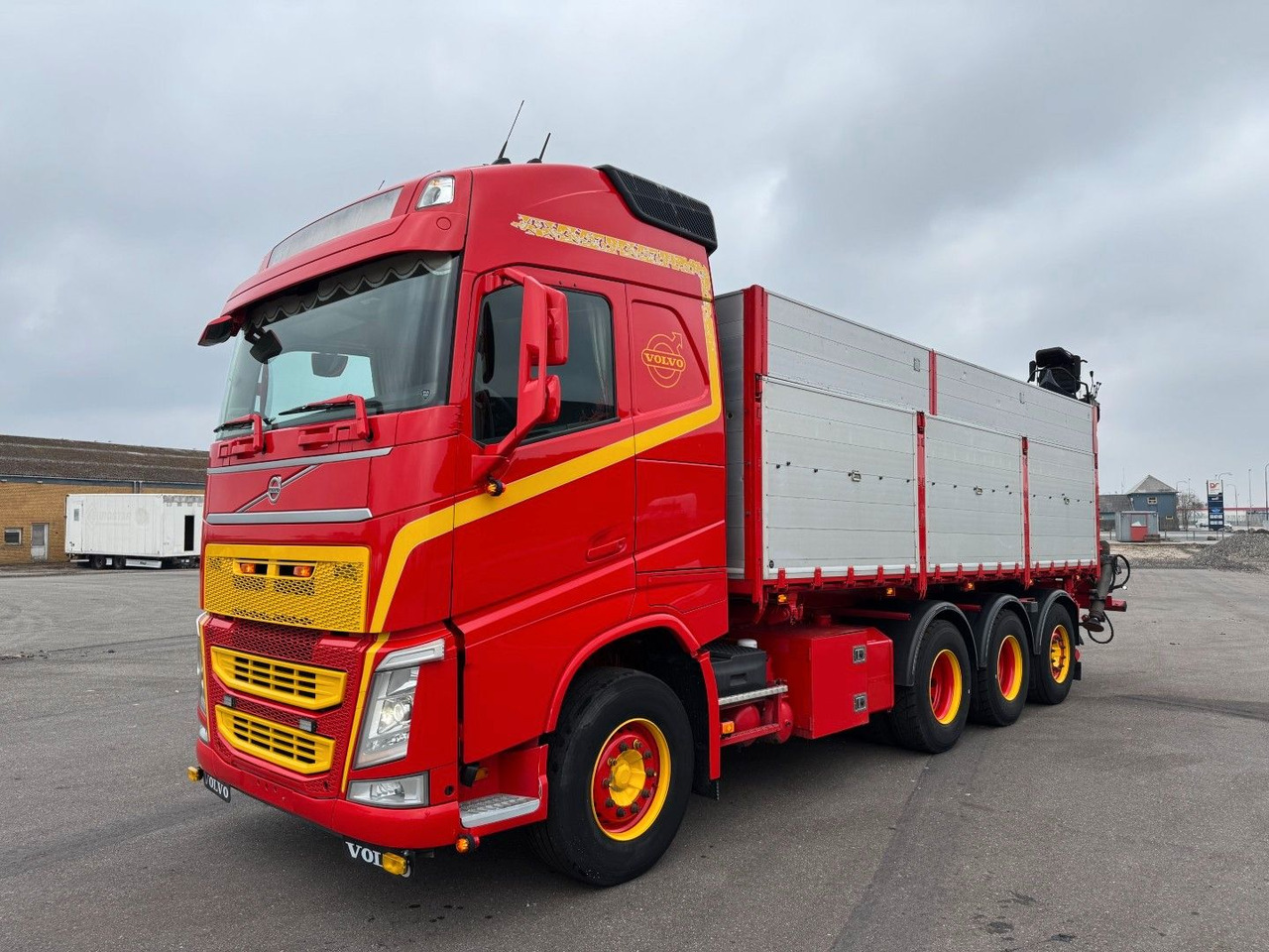 Volvo FH500 8x4*4 Tip / Palfinger Epsilon Q170L - Crane truck: picture 3 Volvo FH500 8x4*4 Tip / Palfinger Epsilon Q170L - Crane truck: picture 3