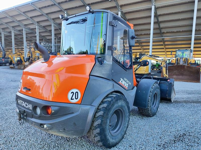 Hitachi ZW95 - Wheel loader: picture 4 Hitachi ZW95 - Wheel loader: picture 4