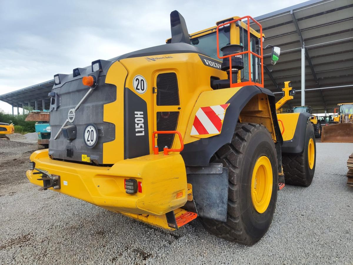 Volvo L150H - Wheel loader: picture 4 Volvo L150H - Wheel loader: picture 4