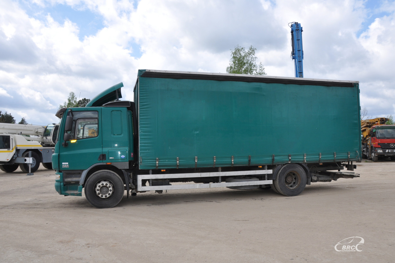 DAF CF 75.310 - Curtainsider truck: picture 3 DAF CF 75.310 - Curtainsider truck: picture 3