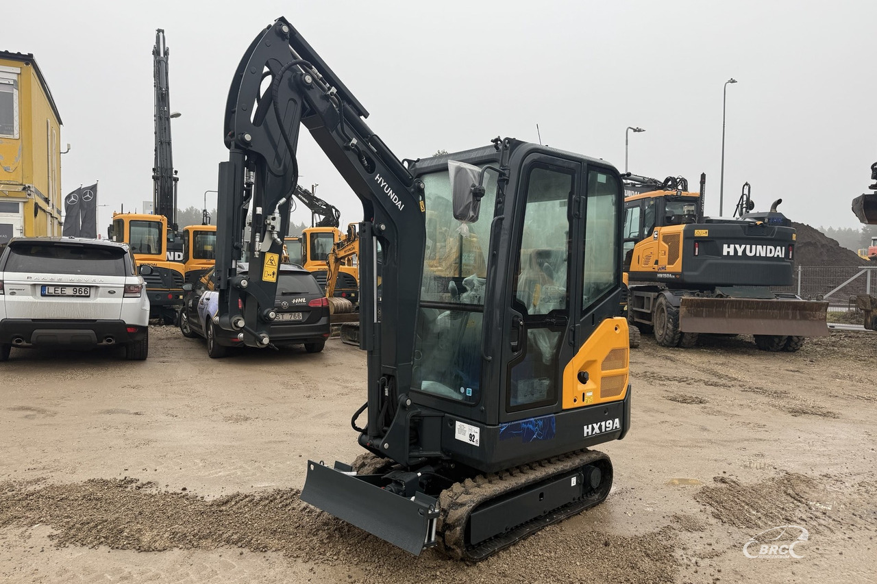 Hyundai HX19A - Mini excavator: picture 1 Hyundai HX19A - Mini excavator: picture 1