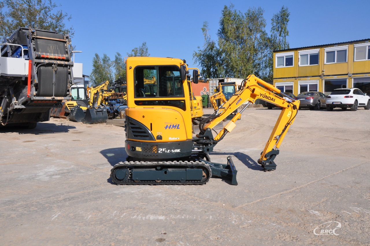 Mini excavator Hyundai R25Z-9AK: picture 6 Mini excavator Hyundai R25Z-9AK: picture 6