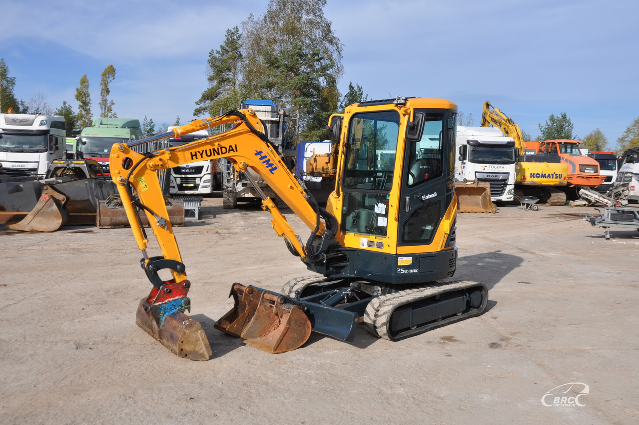 Hyundai R25Z-9AK - Mini excavator: picture 1 Hyundai R25Z-9AK - Mini excavator: picture 1
