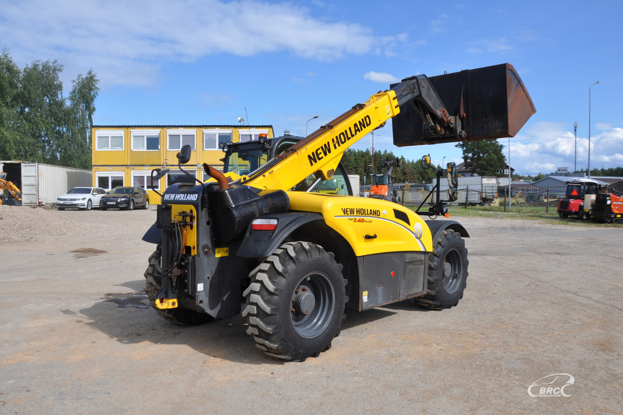 New Holland TH 7.42 - Telescopic wheel loader: picture 5 New Holland TH 7.42 - Telescopic wheel loader: picture 5