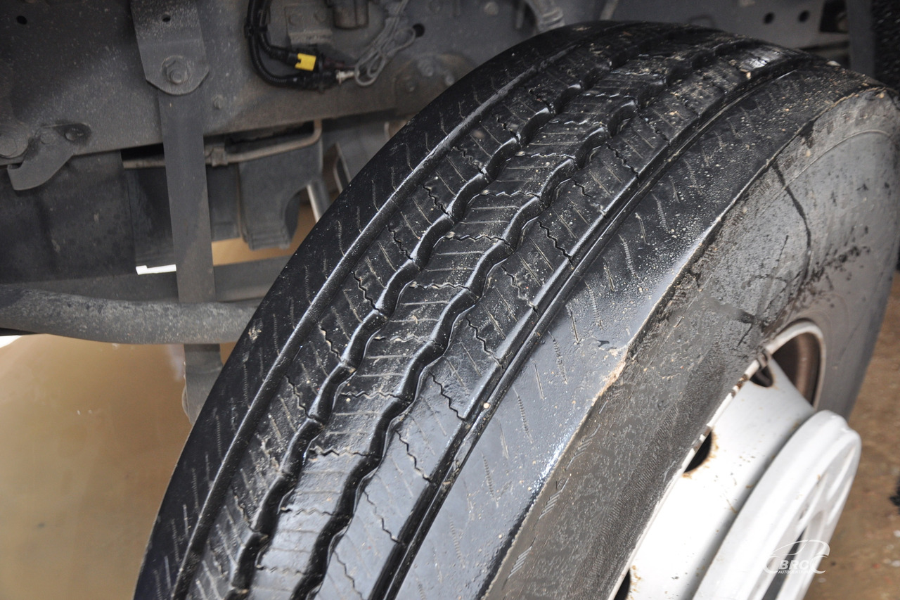 Tractor unit DAF XF 530FT: picture 10