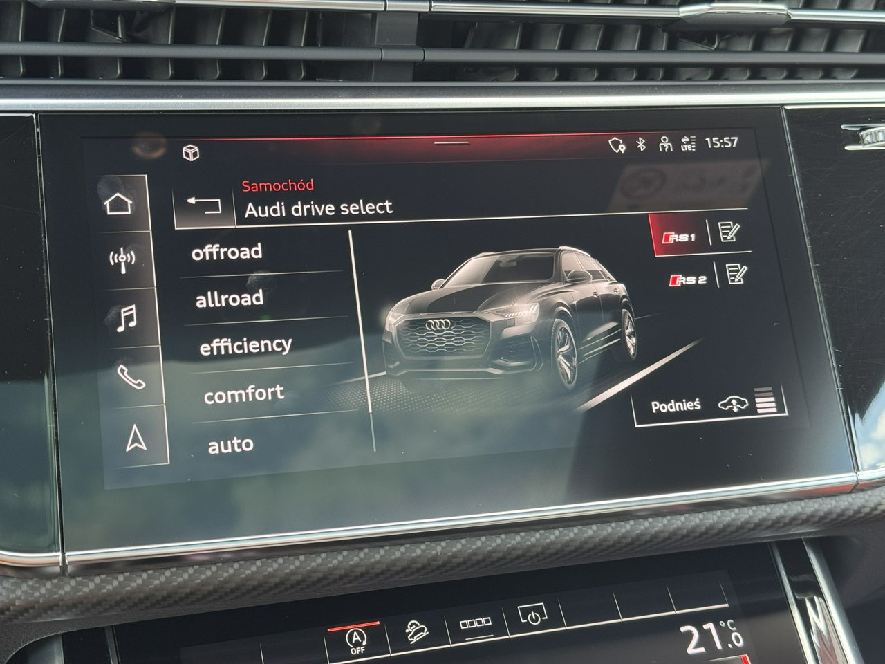 SUV Audi RS Q8: picture 26