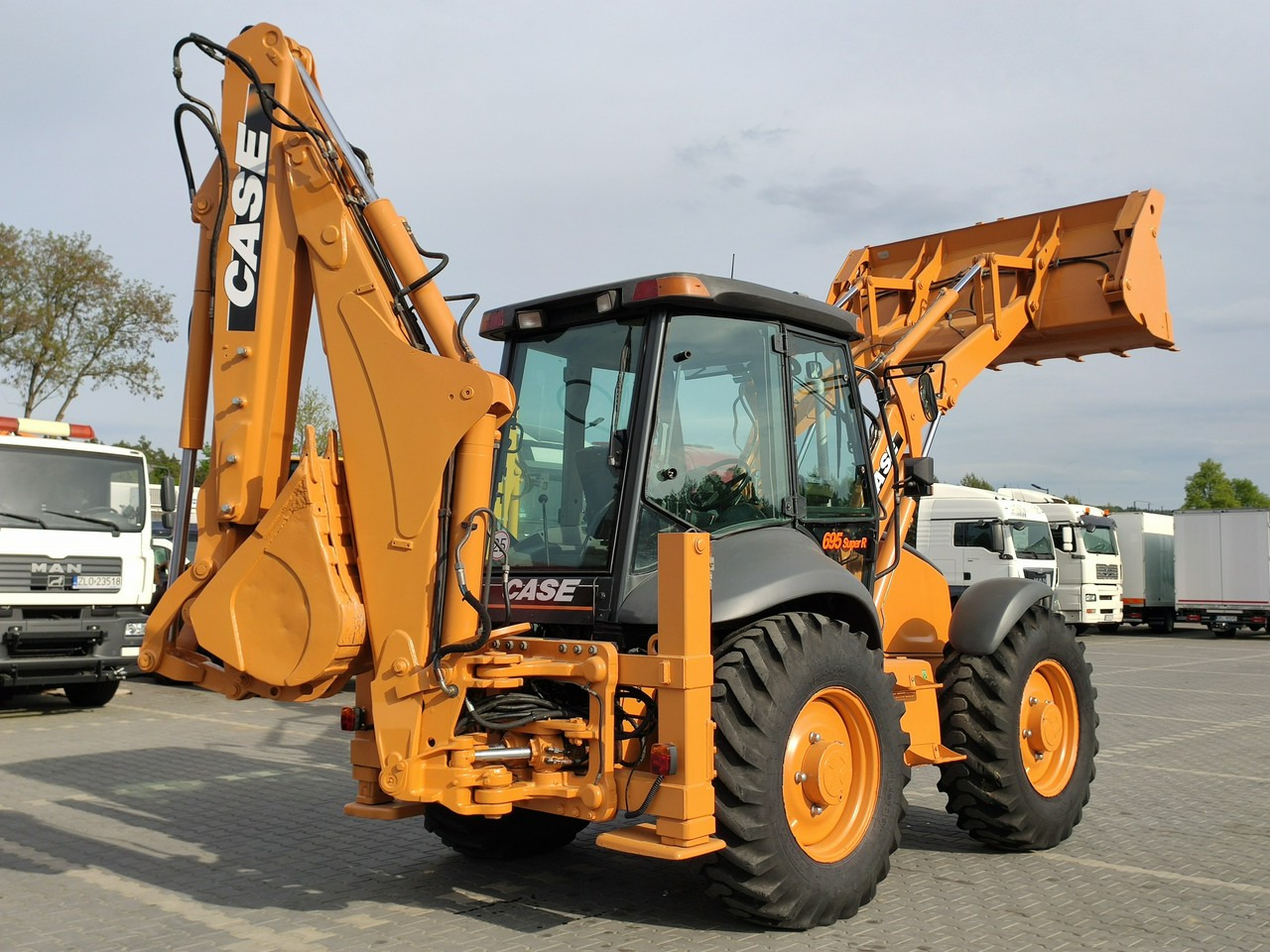 Backhoe loader Case 695SR2-4PS: picture 16
