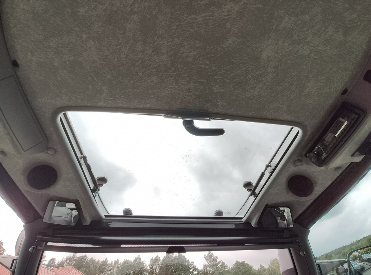 Farm tractor Deutz Fahr Agrotron M620 4x4 Przedni Tuz Wałek W.O.M Wyjścia do Przyczepy: picture 29