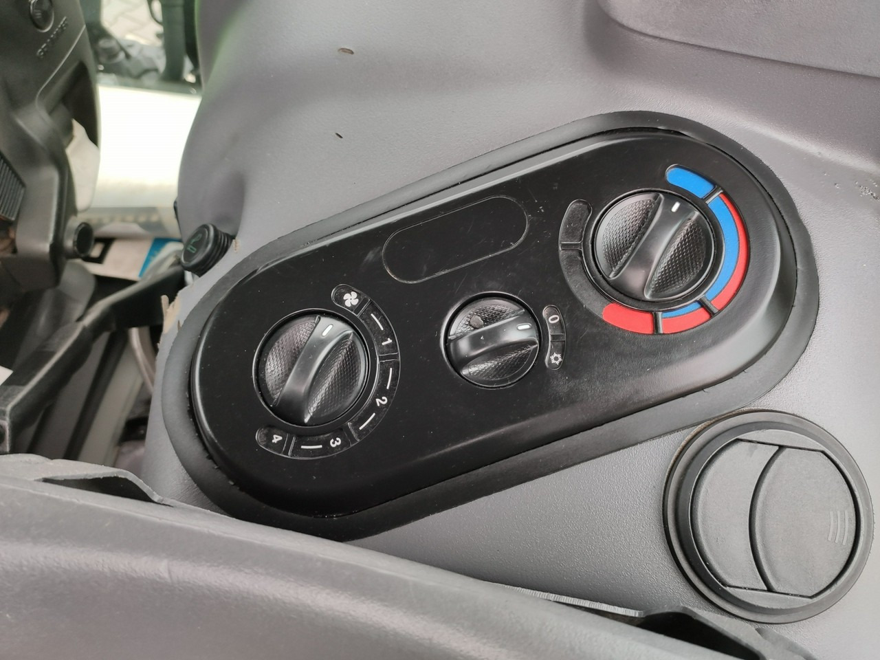 Farm tractor Deutz Fahr Agrotron M620 4x4 Przedni Tuz Wałek W.O.M Wyjścia do Przyczepy: picture 22