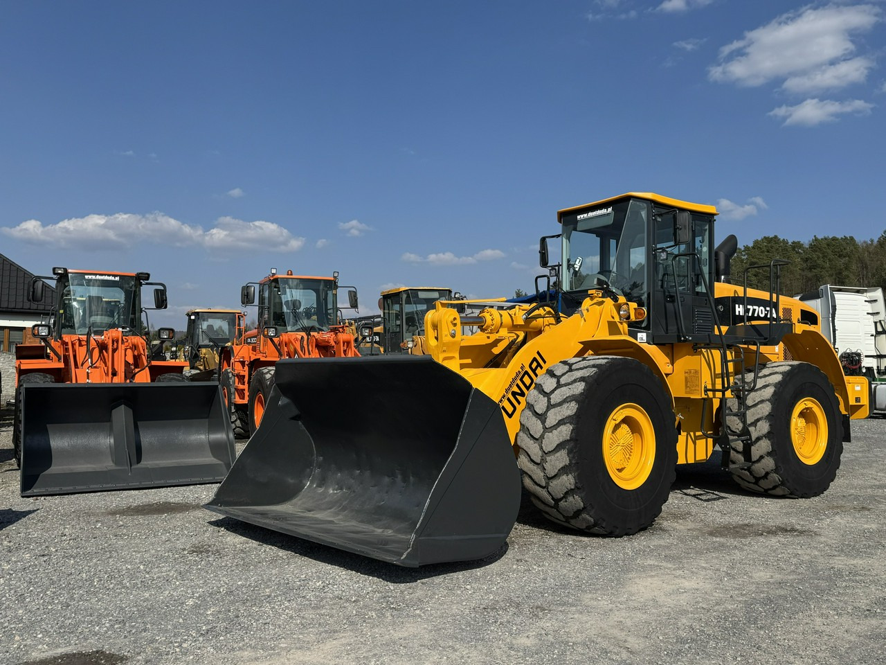 Hyundai HL770-7A - Wheel loader: picture 1 Hyundai HL770-7A - Wheel loader: picture 1