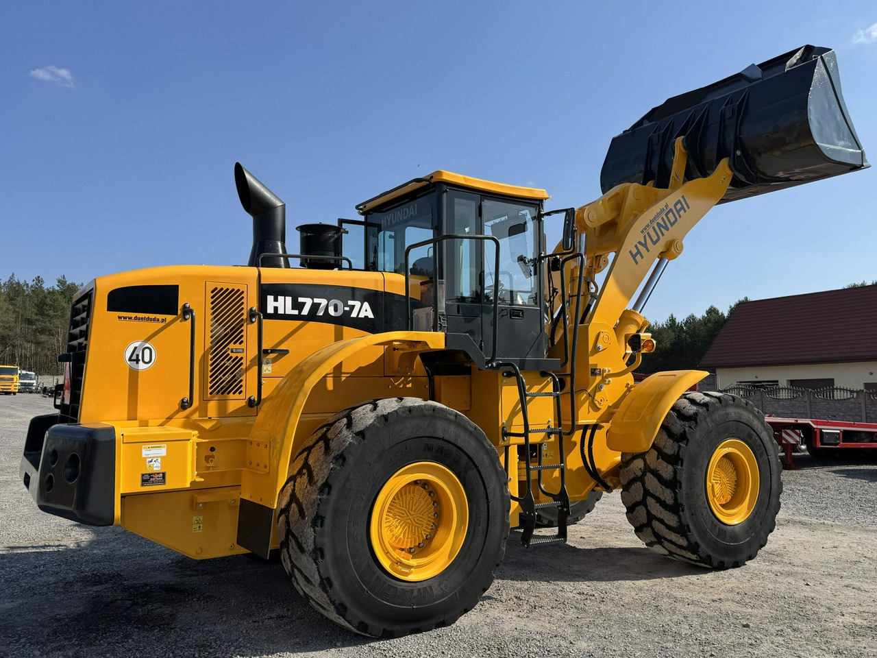 Wheel loader Hyundai HL770-7A: picture 12