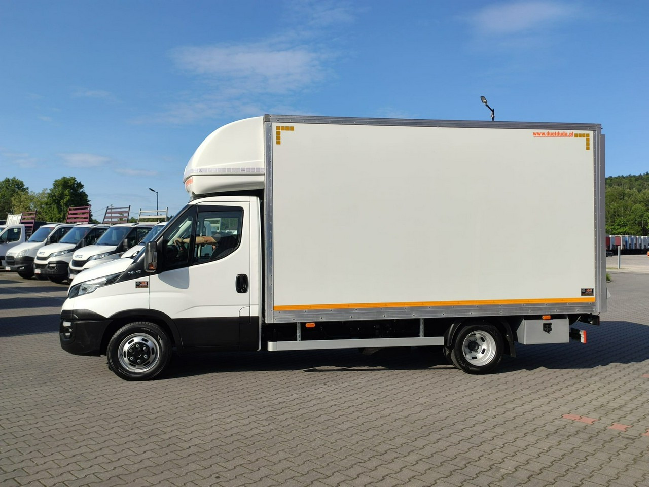 Iveco Daily 35C14 - Box van: picture 3 Iveco Daily 35C14 - Box van: picture 3
