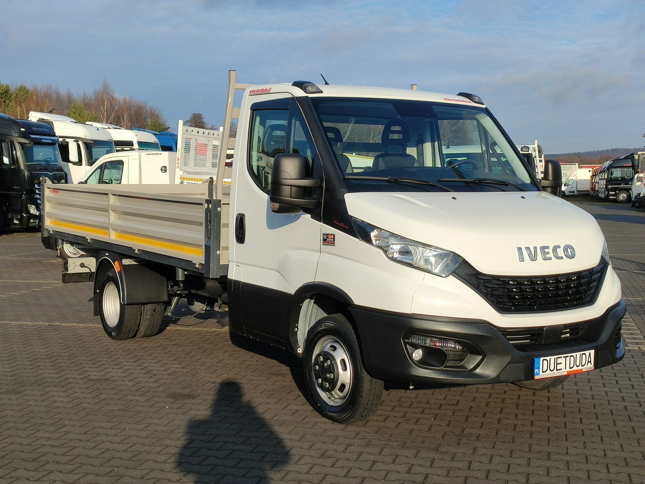 Iveco Daily 35C16 V - Tipper van: picture 3 Iveco Daily 35C16 V - Tipper van: picture 3