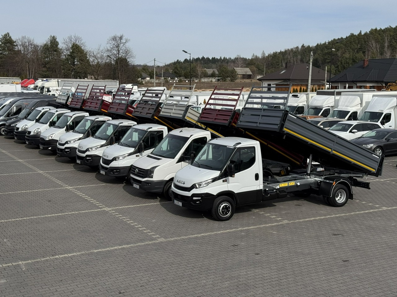 Iveco Daily 35C16 V - Tipper van: picture 2 Iveco Daily 35C16 V - Tipper van: picture 2