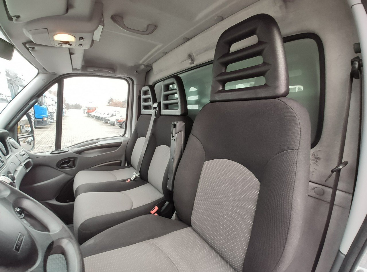 Curtain side van Iveco Daily 70C17 Firana Tył Drzwi Zadbany w Pełni Sprawny Super Stan: picture 15