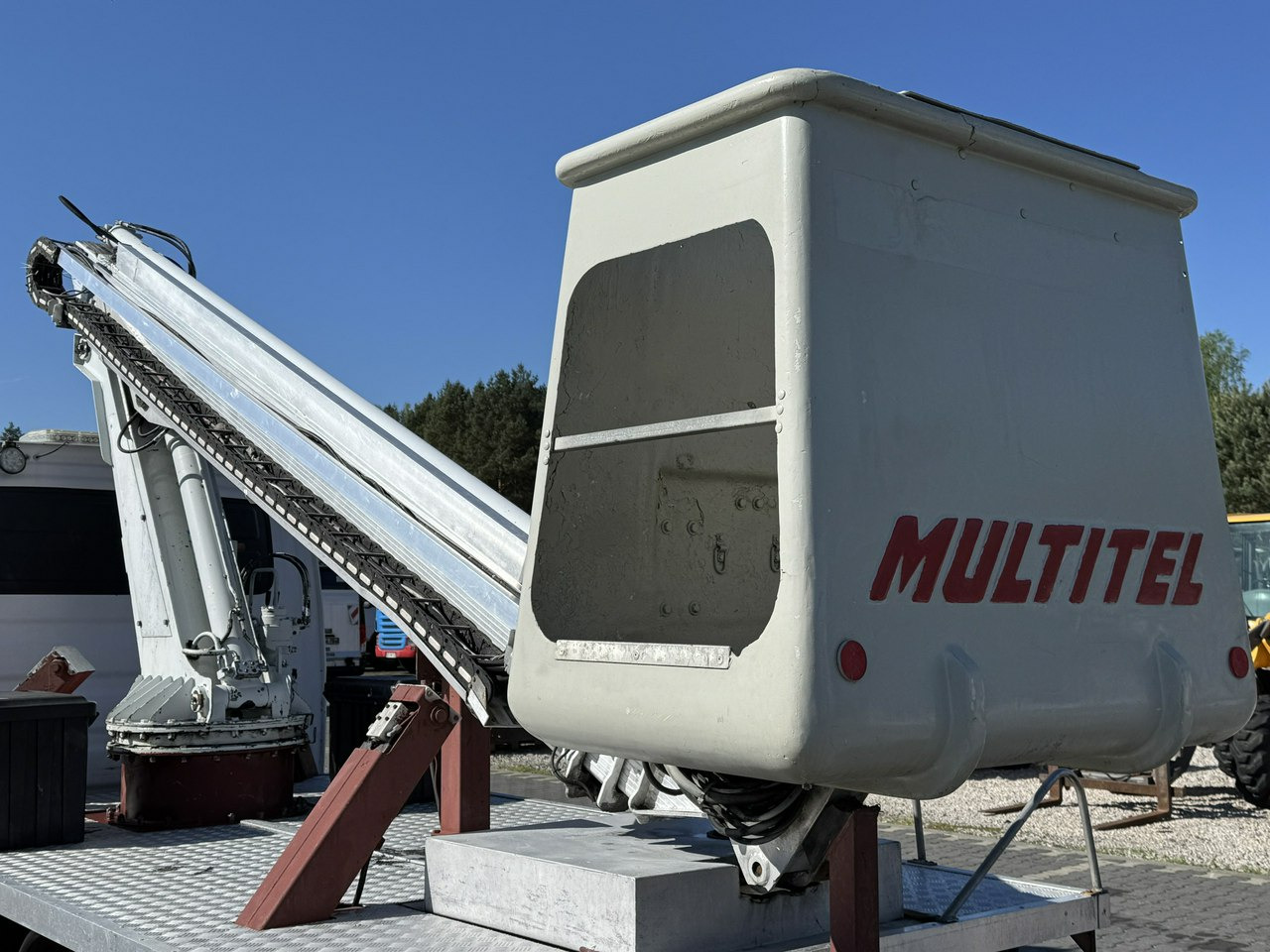 Truck mounted aerial platform Iveco Daily: picture 18