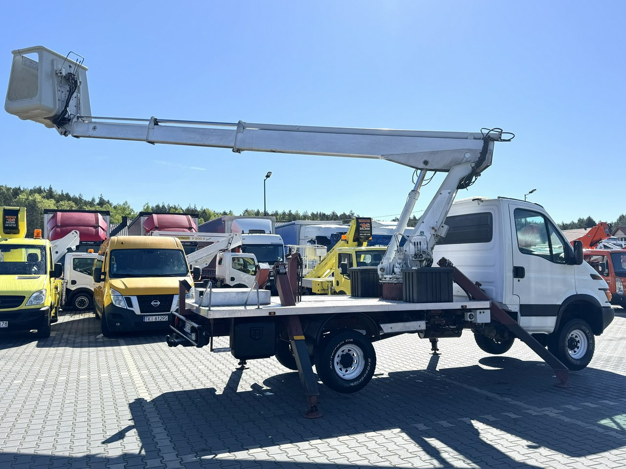 Truck mounted aerial platform Iveco Daily: picture 20