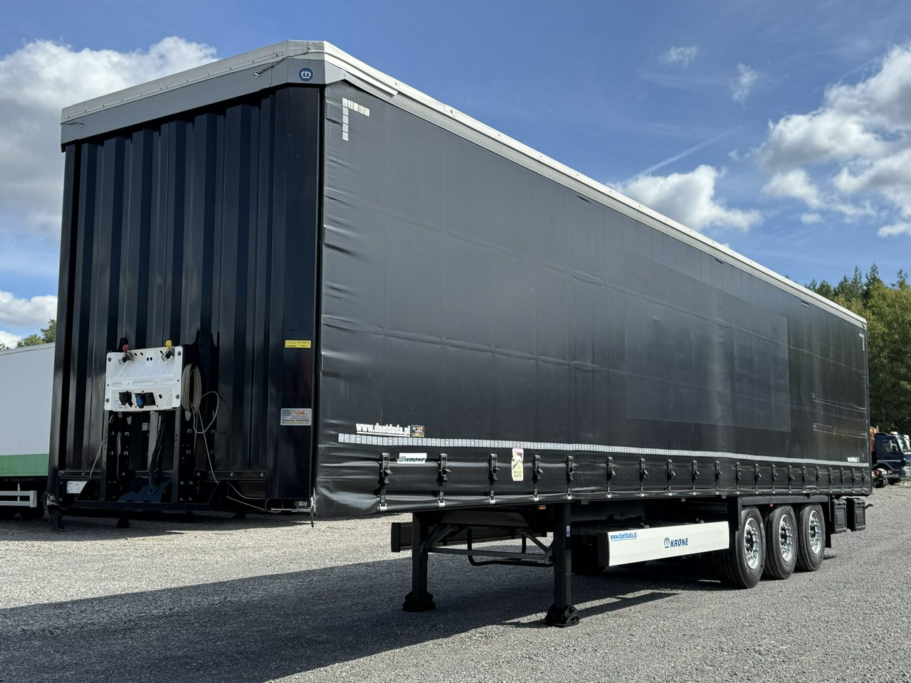 Krone SD Standard 3 Osie Multilock Oś Podnoszona - Curtainsider semi-trailer: picture 3 Krone SD Standard 3 Osie Multilock Oś Podnoszona - Curtainsider semi-trailer: picture 3