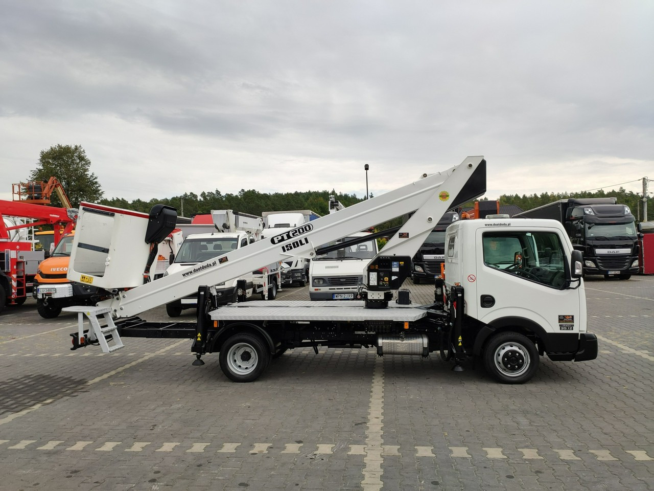 Nissan Cabstar - Truck mounted aerial platform: picture 5 Nissan Cabstar - Truck mounted aerial platform: picture 5