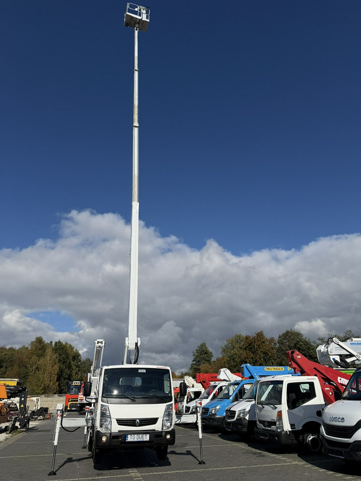 Renault Maxity - Truck mounted aerial platform: picture 3 Renault Maxity - Truck mounted aerial platform: picture 3