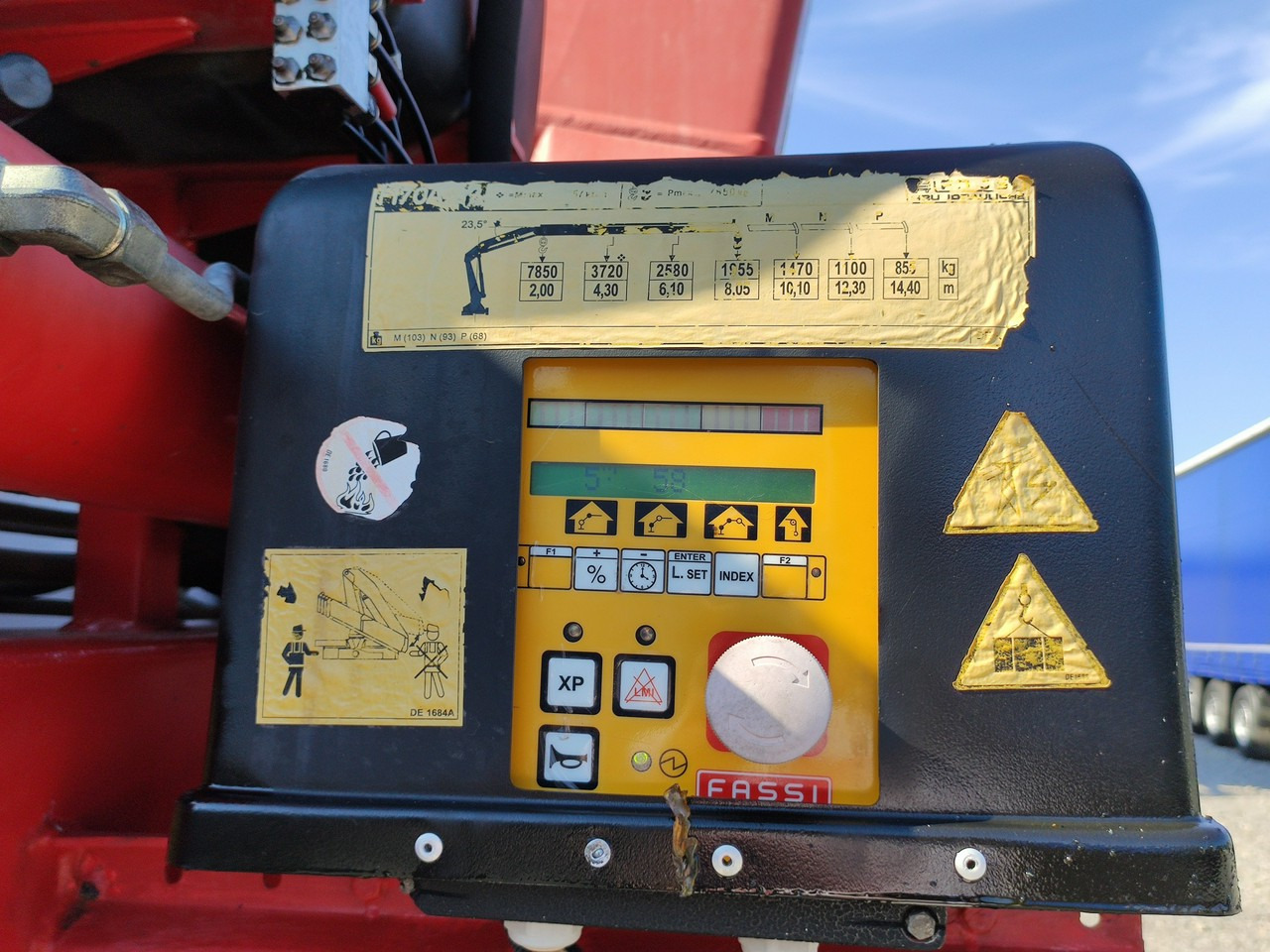 Scania 124L 420 6x2 Retarder HDS FASSI F170 Budowlanka leasing Scania 124L 420 6x2 Retarder HDS FASSI F170 Budowlanka: picture 6