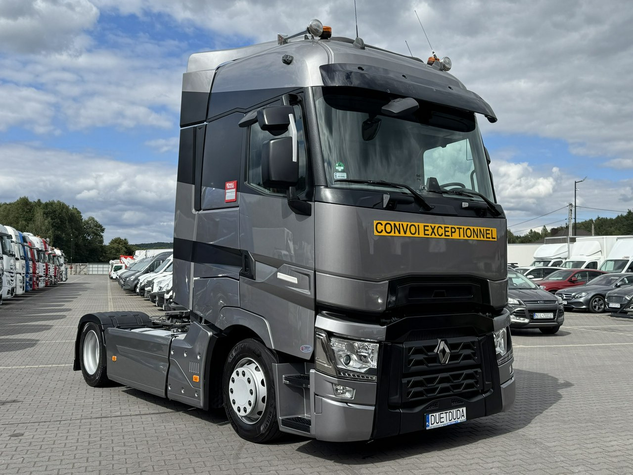 Renault Gama T 520 HIGH CAB Silnik 13litrów Euro 6 Low deck - Tractor unit: picture 5 Renault Gama T 520 HIGH CAB Silnik 13litrów Euro 6 Low deck - Tractor unit: picture 5