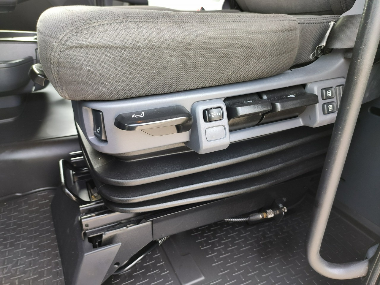 Scania R 450 Topline E6 4x2 Retarder Klima Postojowa !!! leasing Scania R 450 Topline E6 4x2 Retarder Klima Postojowa !!!: picture 40