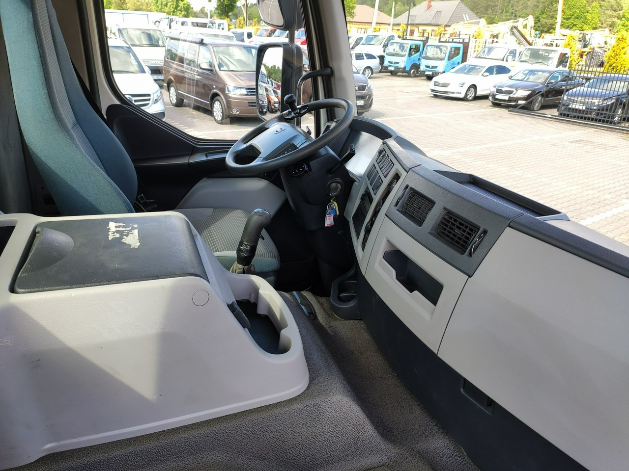 Hook lift truck Volvo FE 26.300 Hakowiec Napęd 6x2 Oś Skrętna: picture 28 Hook lift truck Volvo FE 26.300 Hakowiec Napęd 6x2 Oś Skrętna: picture 28