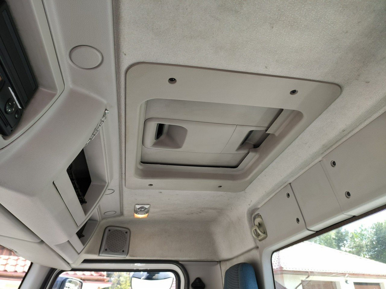 Hook lift truck Volvo FE 26.300 Hakowiec Napęd 6x2 Oś Skrętna: picture 35 Hook lift truck Volvo FE 26.300 Hakowiec Napęd 6x2 Oś Skrętna: picture 35