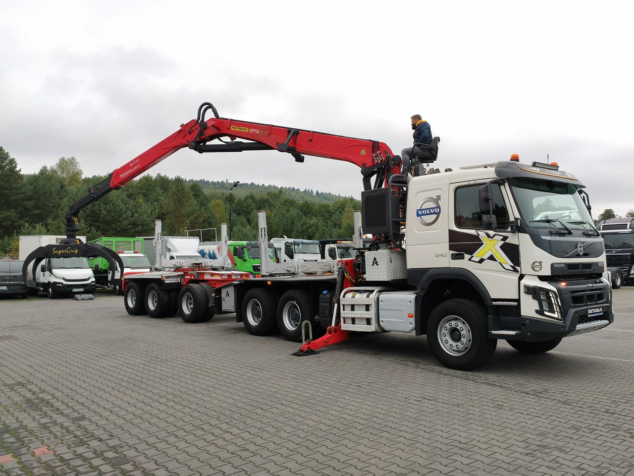 Volvo FMX 540 6x4 RETARDER PALFORET EPSILON S300L Do Drewna - Log truck: picture 4 Volvo FMX 540 6x4 RETARDER PALFORET EPSILON S300L Do Drewna - Log truck: picture 4