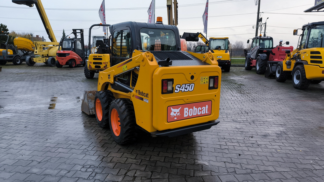 BOBCAT S450 - Skid steer loader: picture 4 BOBCAT S450 - Skid steer loader: picture 4