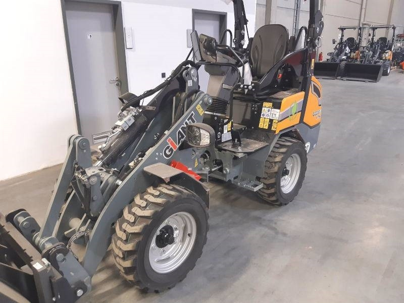 Giant G 2200 E X-Tra Elektro / electric - Skid steer loader: picture 4 Giant G 2200 E X-Tra Elektro / electric - Skid steer loader: picture 4