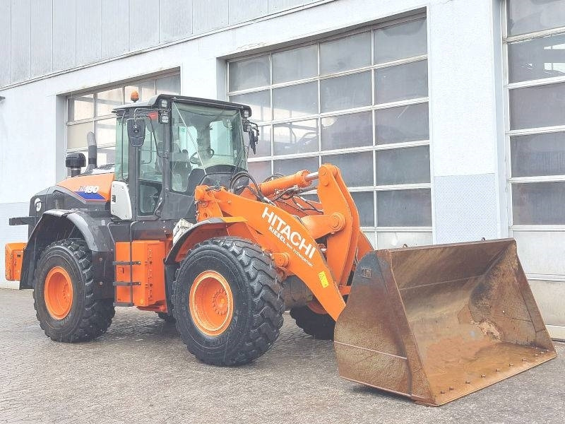 Hitachi ZW 180-6 - Wheel loader: picture 4 Hitachi ZW 180-6 - Wheel loader: picture 4