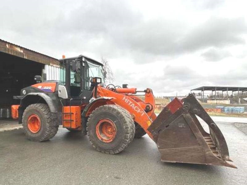 Hitachi ZW 220-6 - Wheel loader: picture 3 Hitachi ZW 220-6 - Wheel loader: picture 3