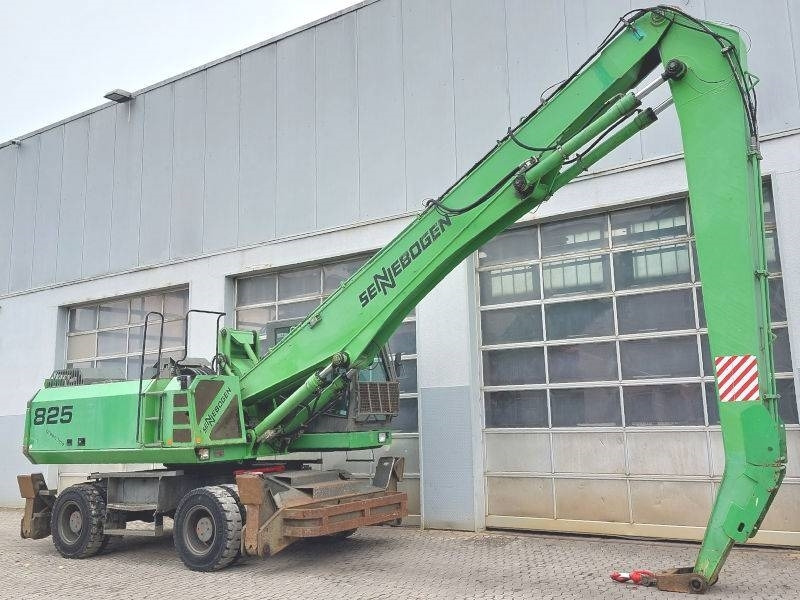 Sennebogen 825 - Waste/ Industry handler: picture 4 Sennebogen 825 - Waste/ Industry handler: picture 4