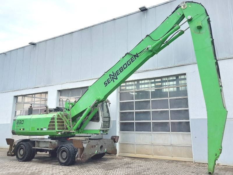 Sennebogen 830 - Waste/ Industry handler: picture 4 Sennebogen 830 - Waste/ Industry handler: picture 4