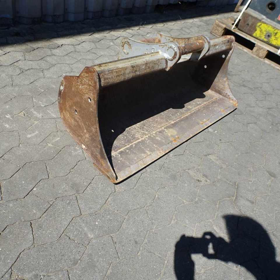 Winkelbauer Grabenräumlöffel starr 1200mm  - Excavator bucket: picture 1 Winkelbauer Grabenräumlöffel starr 1200mm  - Excavator bucket: picture 1