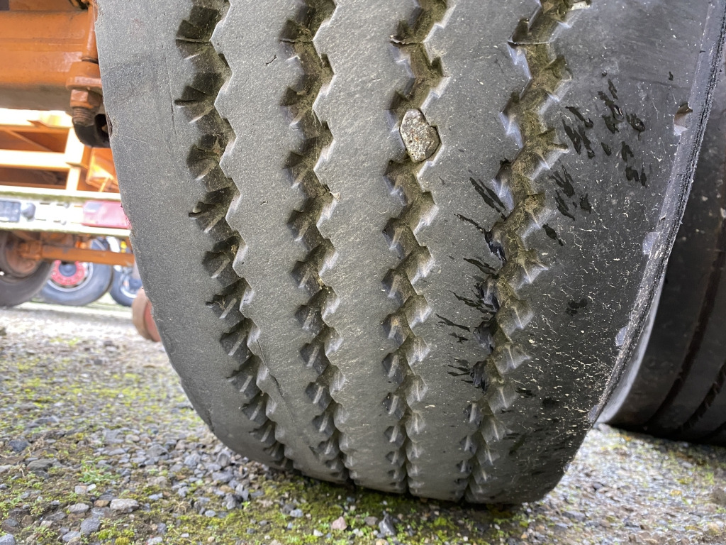 Eggers ZX 9E / für Ballastgewichte - Dropside/ Flatbed trailer: picture 5 Eggers ZX 9E / für Ballastgewichte - Dropside/ Flatbed trailer: picture 5