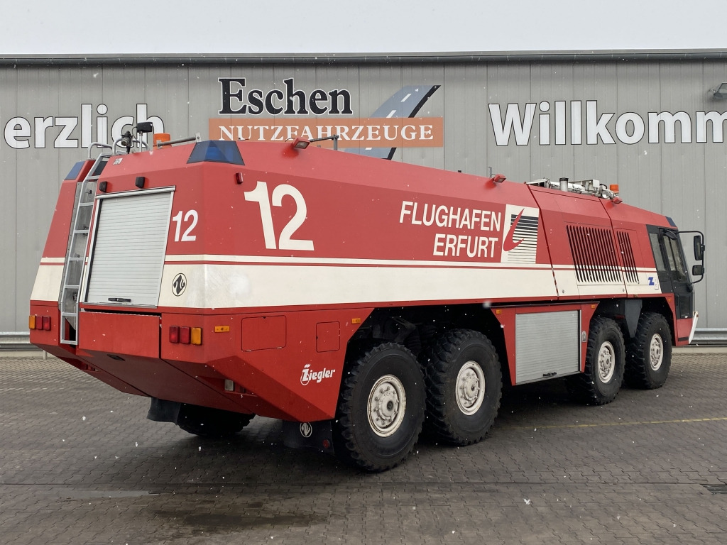 MAN 38.000 VFAEG 8x8 Flugfeldlöschfahrzeug - Fire truck, Ground support equipment: picture 4 MAN 38.000 VFAEG 8x8 Flugfeldlöschfahrzeug - Fire truck, Ground support equipment: picture 4