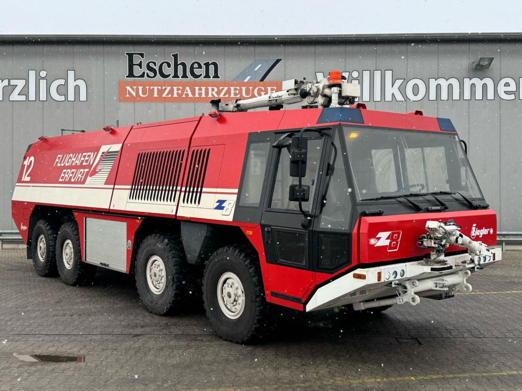 Fire truck, Ground support equipment MAN 38.000 VFAEG 8x8 Flugfeldlöschfahrzeug: picture 6
