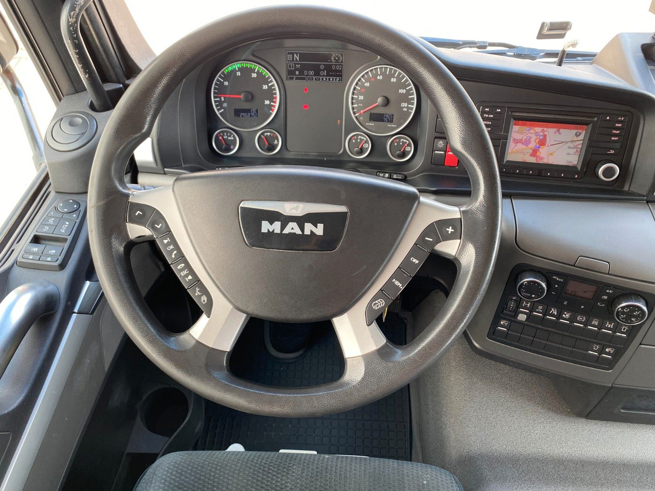 MAN TGM 15.290 DOKA|Atlas AK 75,2*Funk*4x Sitze*Navi leasing MAN TGM 15.290 DOKA|Atlas AK 75,2*Funk*4x Sitze*Navi: picture 16