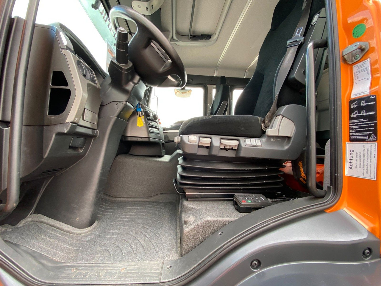 MAN TGM 15.290 DOKA|Atlas AK 75,2*Funk*4x Sitze*Navi leasing MAN TGM 15.290 DOKA|Atlas AK 75,2*Funk*4x Sitze*Navi: picture 11