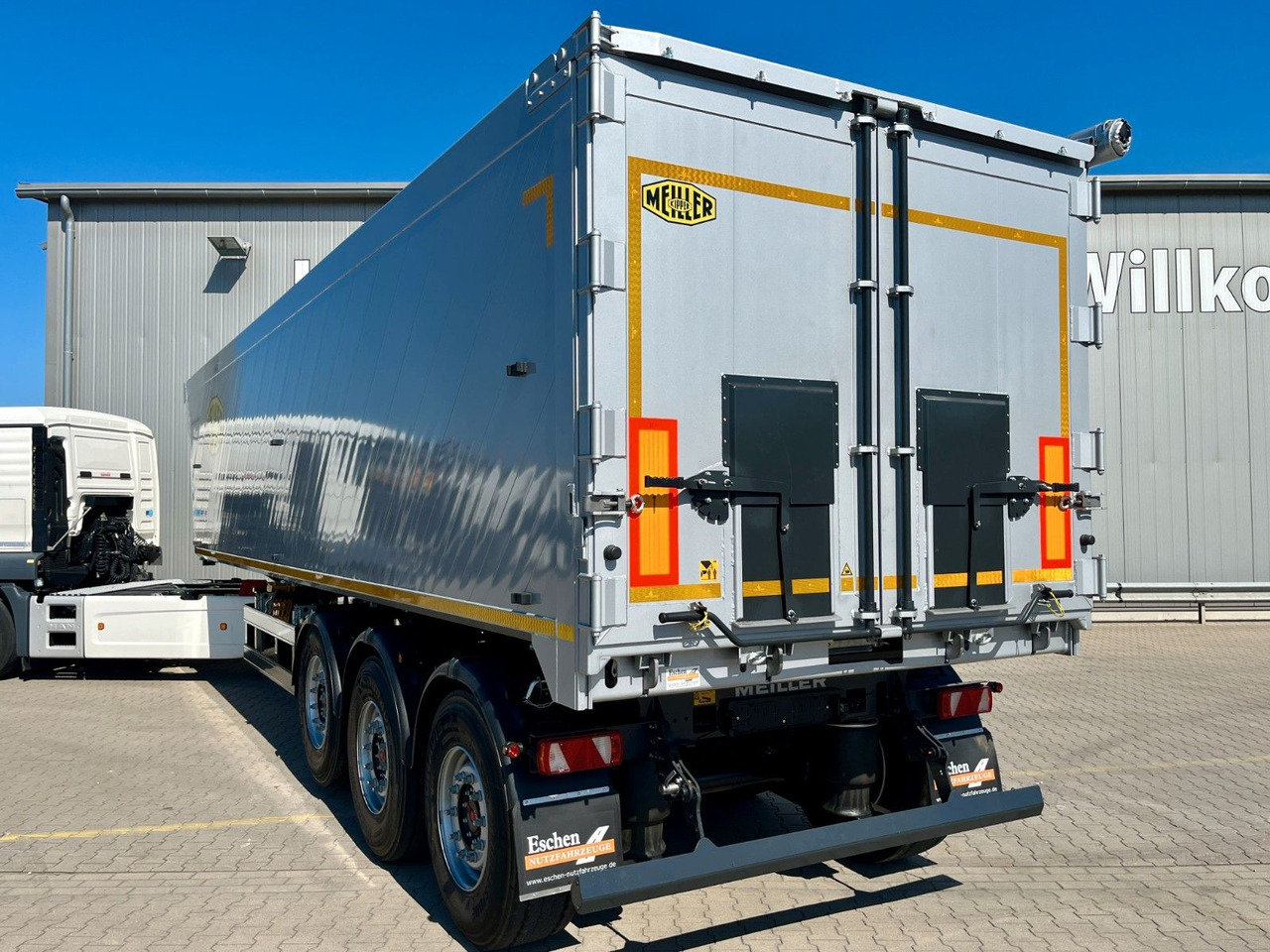 Meiller MHKA 45/3 Getreide 49m³ ALU*7mm Boden*Lift*Plane - Tipper semi-trailer: picture 4 Meiller MHKA 45/3 Getreide 49m³ ALU*7mm Boden*Lift*Plane - Tipper semi-trailer: picture 4