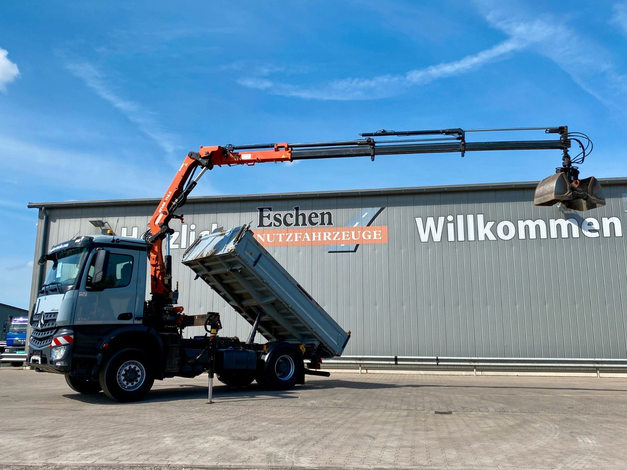Mercedes-Benz Arocs 1843 HAD 4x4 | Atlas 116.3-A3*5+6.Kreis - Tipper, Crane truck: picture 2 Mercedes-Benz Arocs 1843 HAD 4x4 | Atlas 116.3-A3*5+6.Kreis - Tipper, Crane truck: picture 2