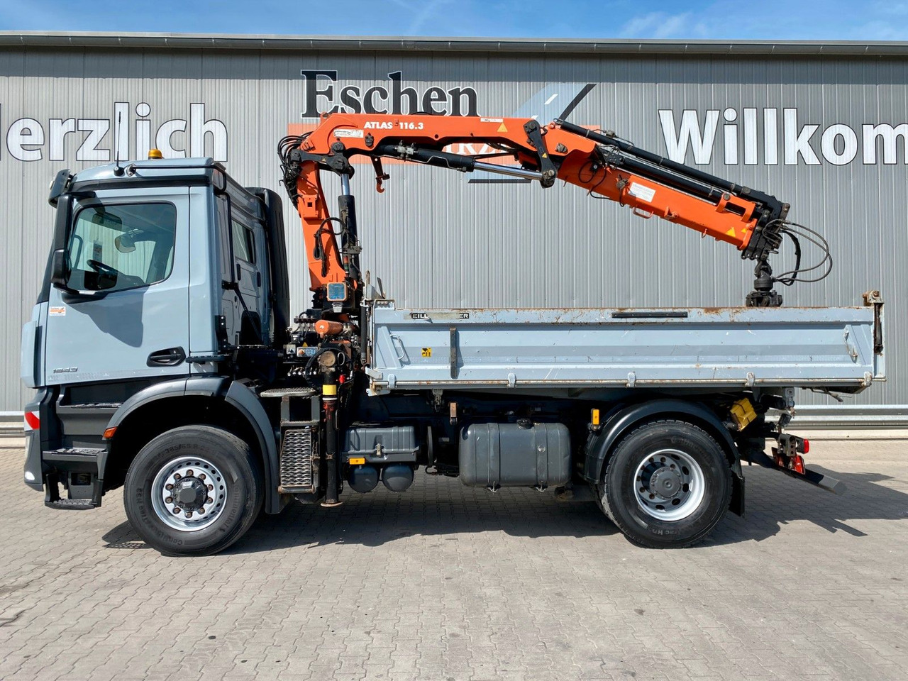 Mercedes-Benz Arocs 1843 HAD 4x4 | Atlas 116.3-A3*5+6.Kreis - Tipper, Crane truck: picture 3 Mercedes-Benz Arocs 1843 HAD 4x4 | Atlas 116.3-A3*5+6.Kreis - Tipper, Crane truck: picture 3