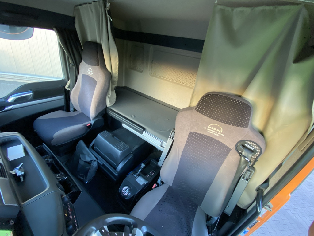 MAN TGX 18.420 4x2 BLS - Tractor unit: picture 5 MAN TGX 18.420 4x2 BLS - Tractor unit: picture 5