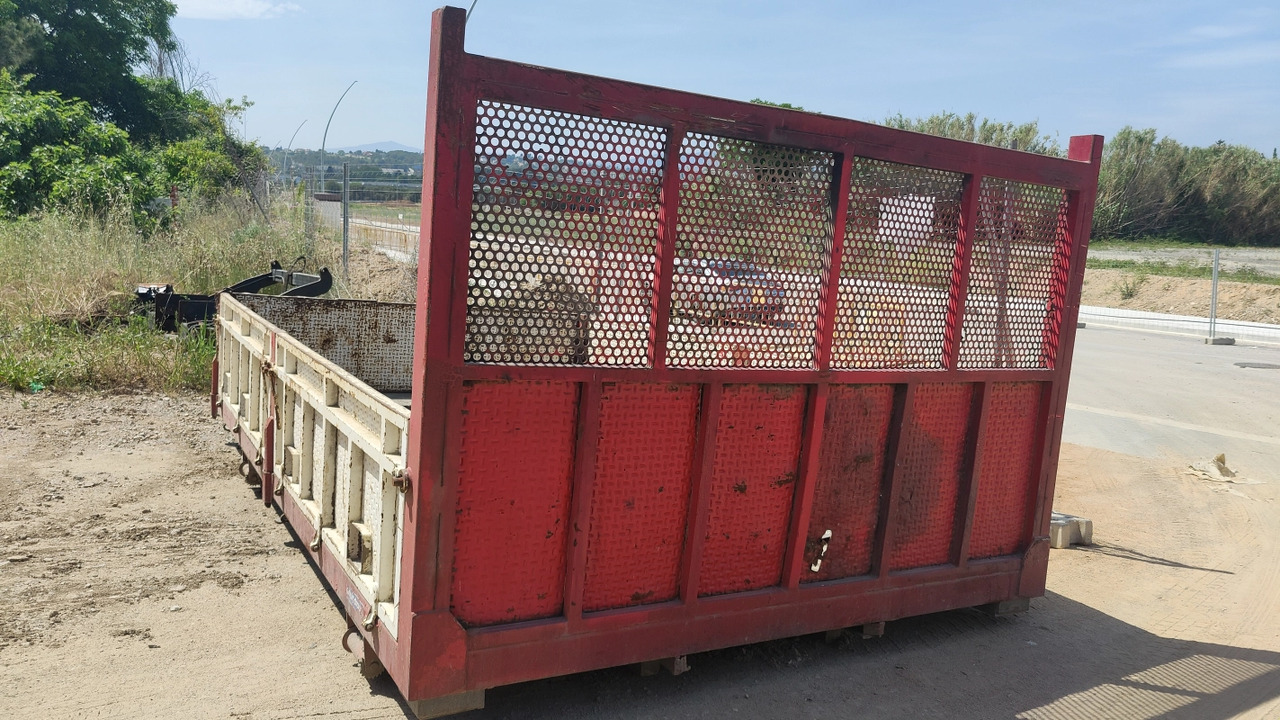 Caja quita y pon 4100x600x2520 MM - Flatbed body: picture 3 Caja quita y pon 4100x600x2520 MM - Flatbed body: picture 3